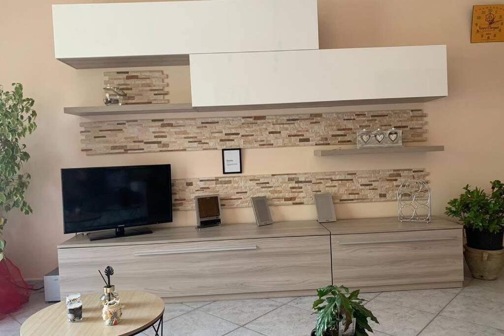 Casa Vacanza - I Mulini Con Parcheggio Gratuito Incluso. مونريالي المظهر الخارجي الصورة